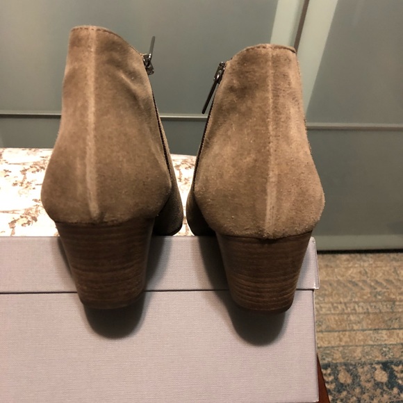 Aquatalia “Fallyn” bootie - Picture 4 of 6